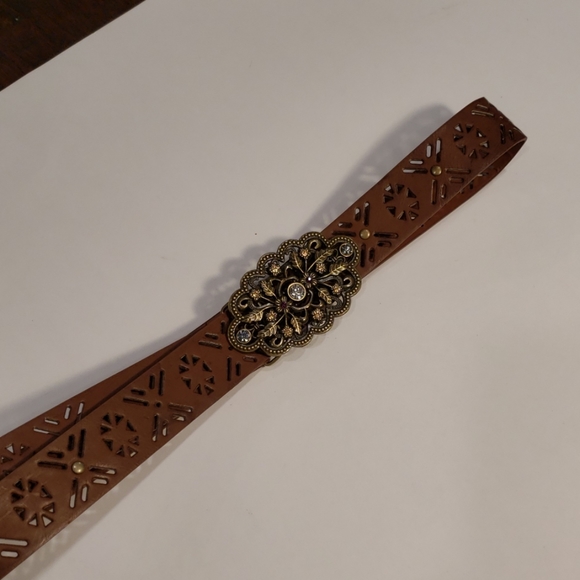 Bronze detail buckle brown belt - Picture 2 of 6